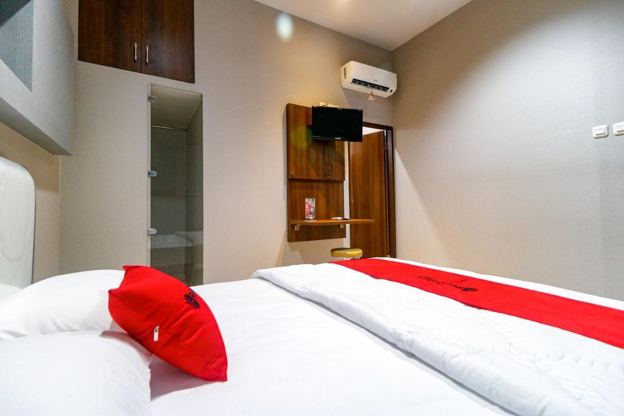 Reddoorz Near Kebon Jeruk ג'קרטה מראה חיצוני תמונה